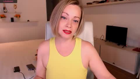 Tilly online show from 11.27.25