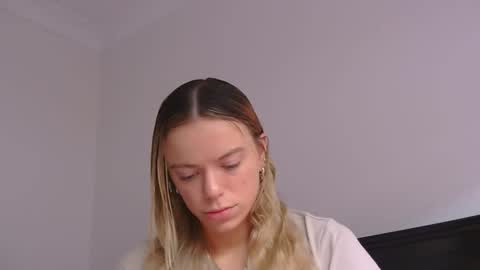 Tily Love online show from 05.28.26