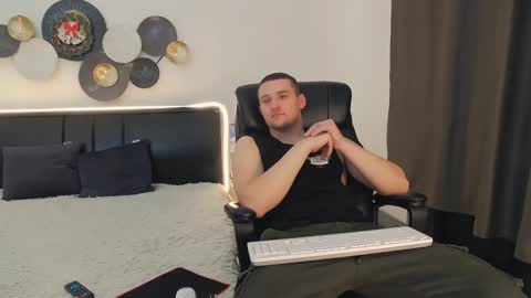 Snapshot of tim_mart chatting on 01.06.25 ask me online show from 01.06.25