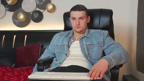 Snapshot of tim_mart chatting on 02.02.25 ask me online show from 02.02.25