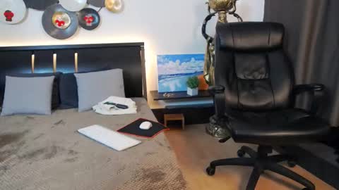 Snapshot of tim_mart chatting on 02.23.25 ask me online show from 02.23.25