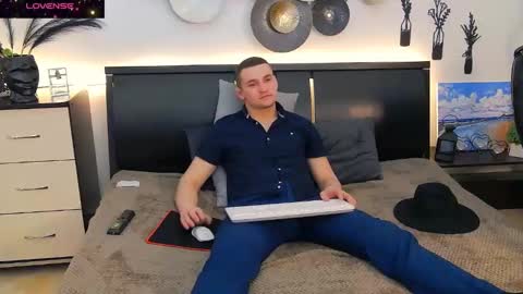 Snapshot of tim_mart chatting on 03.02.25 ask me online show from 03.02.25