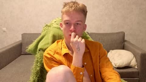 Snapshot of timmy7topcut chatting on 11.15.25 Timmy online show from 11.15.25