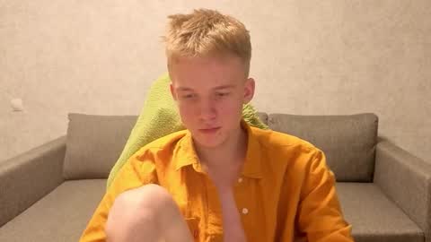 Snapshot of timmy7topcut chatting on 11.21.25 Timmy online show from 11.21.25