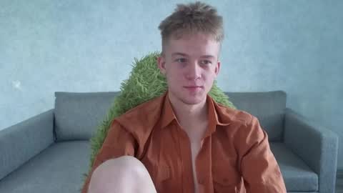 Snapshot of timmy7topcut chatting on 11.29.25 Timmy online show from 11.29.25