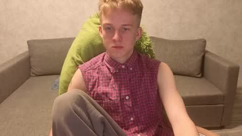 Snapshot of timmy7topcut chatting on 12.01.25 Timmy online show from 12.01.25