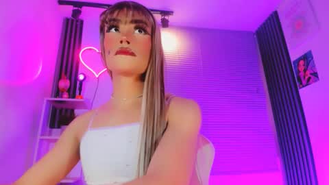 Hallie And Annie online show from 02.26.26