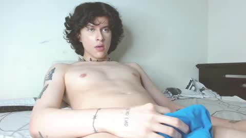 timmy  independent model  help me reach 50 thumbs up pls online show from 03.04.25