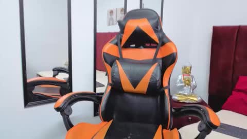 Evans  online show from 10.10.25