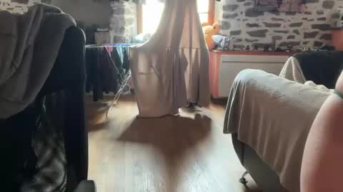 Snapshot of timplaw chatting on 03.07.25 Timplaw online show from 03.07.25