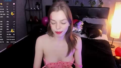 Tina Tayllor MY SHEDULEMondayTuesdaySaturdaySunday online show from 02.14.25