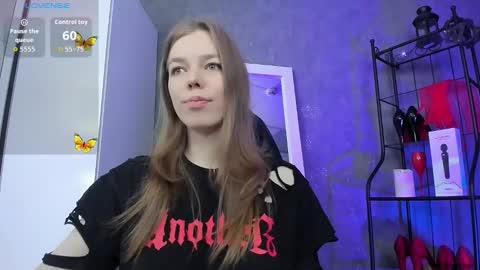 Tina Tayllor MY SHEDULEMondayTuesdaySaturdaySunday online show from 10.28.25