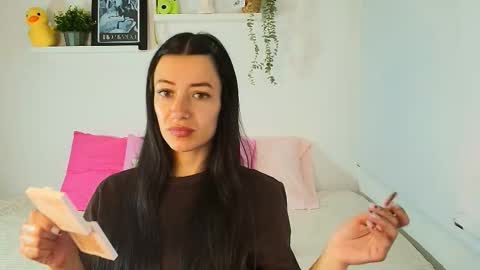 Tina Wild online show from 11.28.25