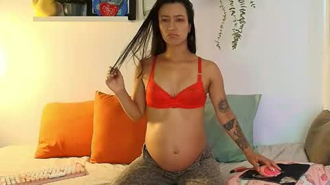 Tina Wild online show from 04.15.26