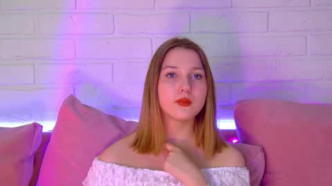 TinaBurton online show from 02.26.26