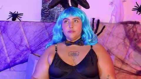 tinacurv online show from 10.30.25