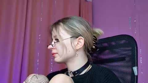 Tina Davil online show from 01.05.26