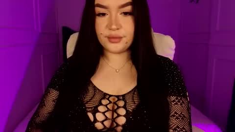 hi im curvy babyface girlie Tina online show from 03.16.26