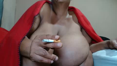 tinagiant online show from 11.27.25