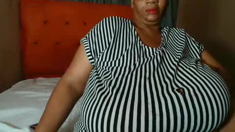 tinagiant online show from 02.06.26