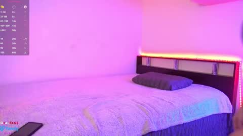 Tinalittle online show from 12.04.25