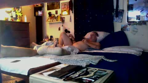 Snapshot of tinalover4u2 chatting on 10.09.25 tinalover4u2 online show from 10.09.25