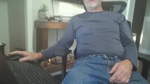 Snapshot of tincup430 chatting on 10.03.25 5 day load on deck online show from 10.03.25