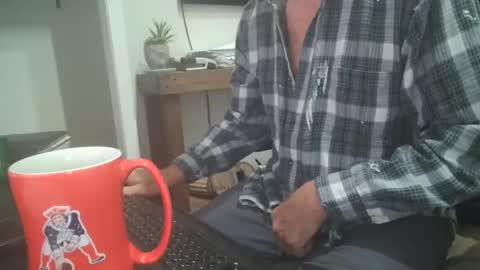 Snapshot of tincup430 chatting on 10.16.25 5 day load on deck online show from 10.16.25