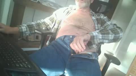 Snapshot of tincup430 chatting on 11.03.25 5 day load on deck online show from 11.03.25