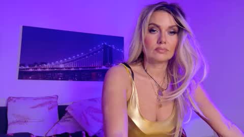 tinkerbell822 online show from 09.09.25