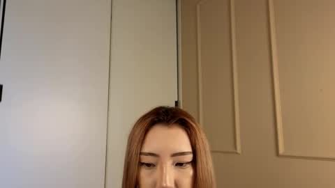 Snapshot of tinki_winkii chatting on 09.29.25 Tina online show from 09.29.25