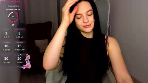 RebeccaBlooms online show from 10.12.25