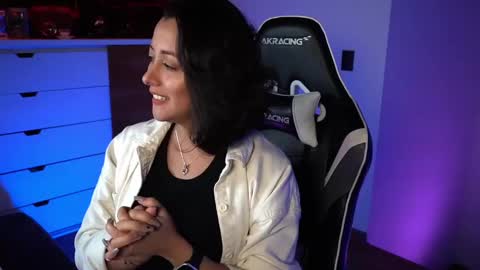 Snapshot of tiny_panther chatting on 12.02.24 Ana Molly online show from 12.02.24