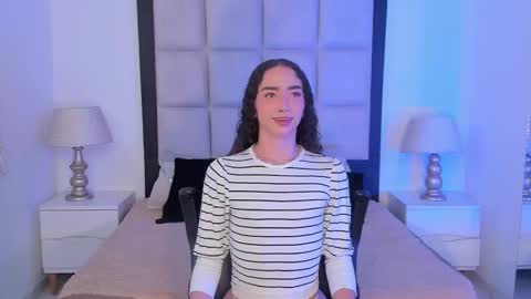 Snapshot of tiny_thomm chatting on 02.06.26 Thomm Independent Model online show from 02.06.26