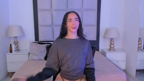 Snapshot of tiny_thomm chatting on 02.09.26 Thomm Independent Model online show from 02.09.26