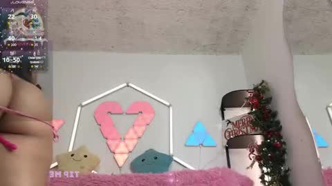 tiny_vixen_ online show from 12.16.25