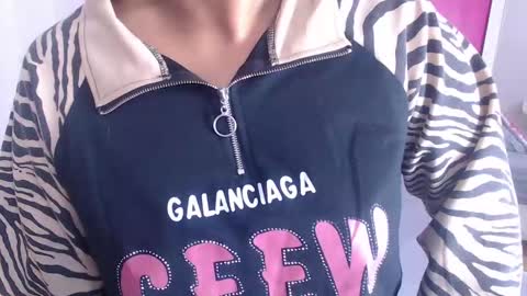 tiny_whore18 online show from 09.16.25