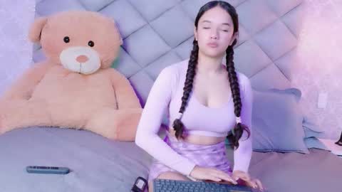 TinyCurlQueen online show from 12.01.25