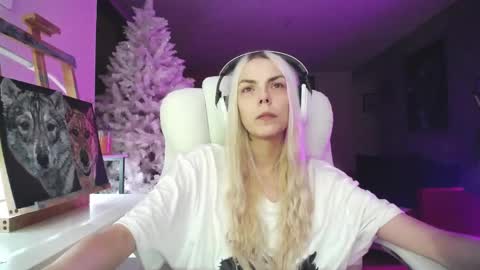 stage Kylie Sinner  brand CLITBAIT online show from 11.18.25