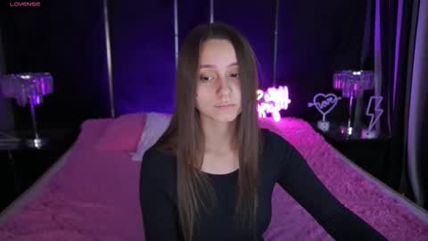 tinynataliee online show from 12.02.25