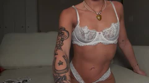 tinytayy online show from 04.02.26