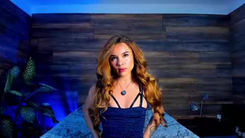 Instagram  tinyw0nder online show from 10.15.25