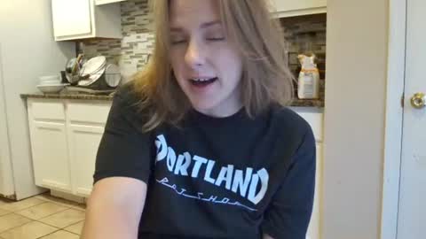 Snapshot of tinywithtiddies chatting on 10.25.25 tinywithtiddies online show from 10.25.25