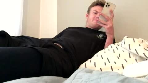 tippedrobin4830 online show from 11.10.25