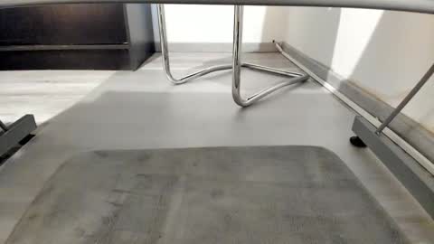 Anna online show from 01.05.25