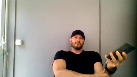 titan_heart online show from 08.04.26
