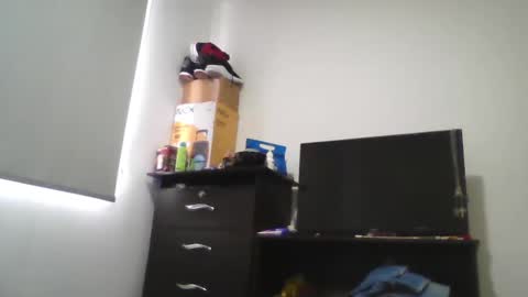 Ester online show from 01.05.25