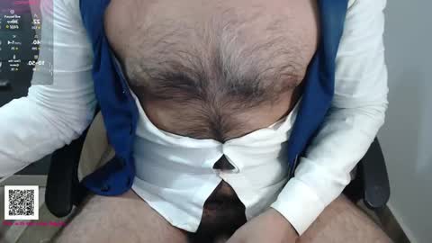 Snapshot of toaster1993 chatting on 10.30.25 Leonel online show from 10.30.25