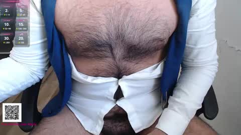 Snapshot of toaster1993 chatting on 11.17.25 Leonel online show from 11.17.25