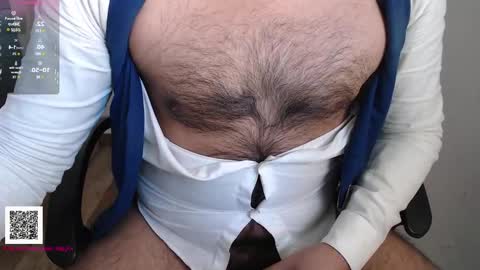 Snapshot of toaster1993 chatting on 11.27.25 Leonel online show from 11.27.25